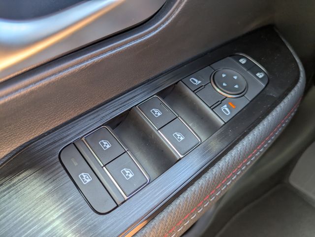 2026 Nissan KICKS SR - Photo 22