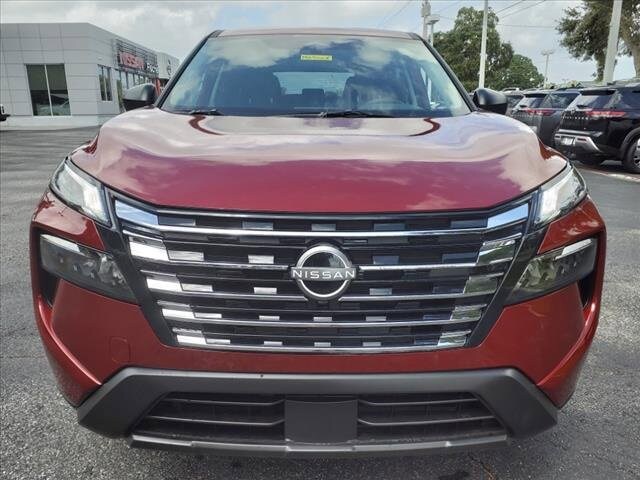 2025 Nissan Rogue S photo 2