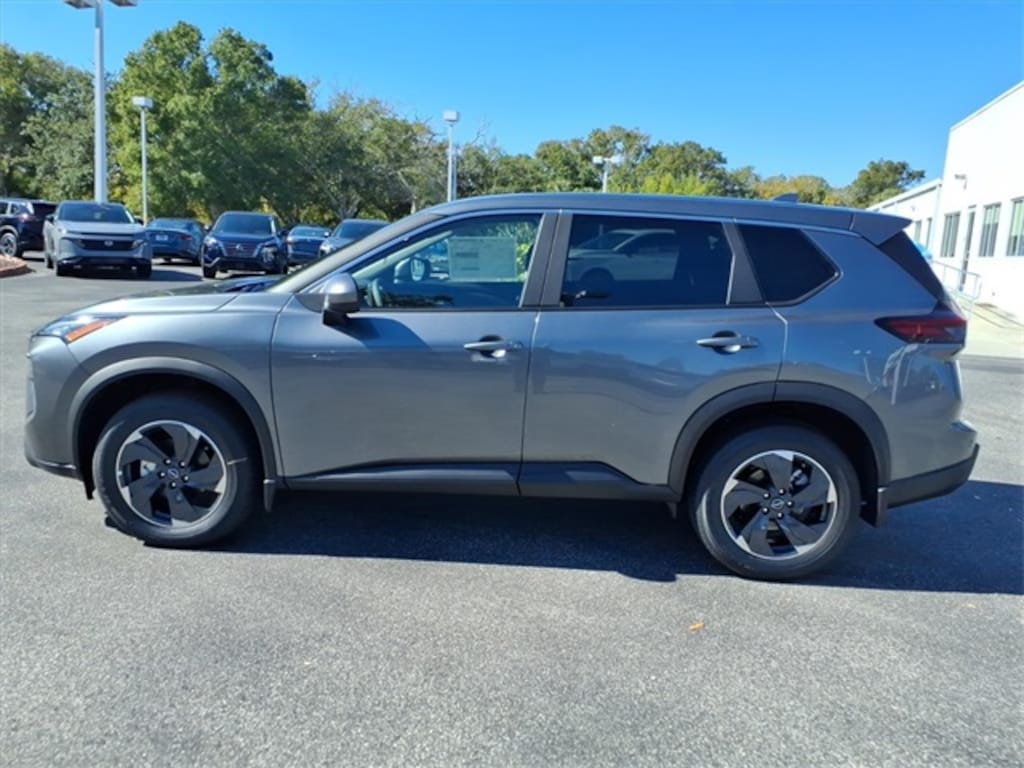 New 2026 Nissan Rogue SV Crossover