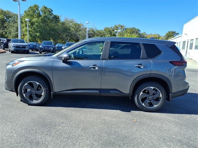 2026 Nissan Rogue SV photo 4