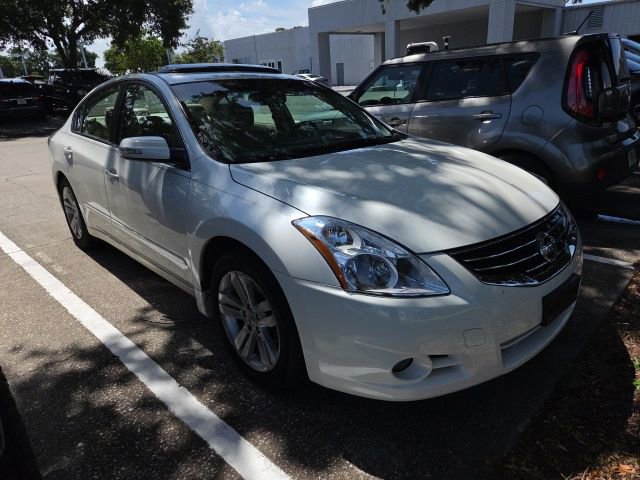 2012 Nissan Altima 3.5 SR CVT's photo