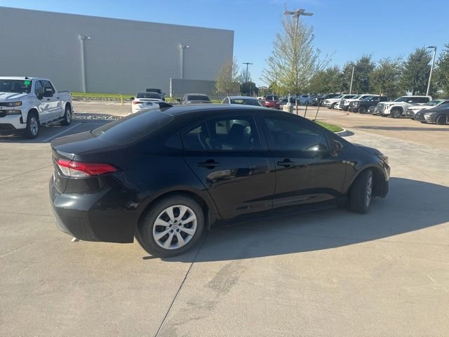 2023 Toyota Corolla LE photo 3