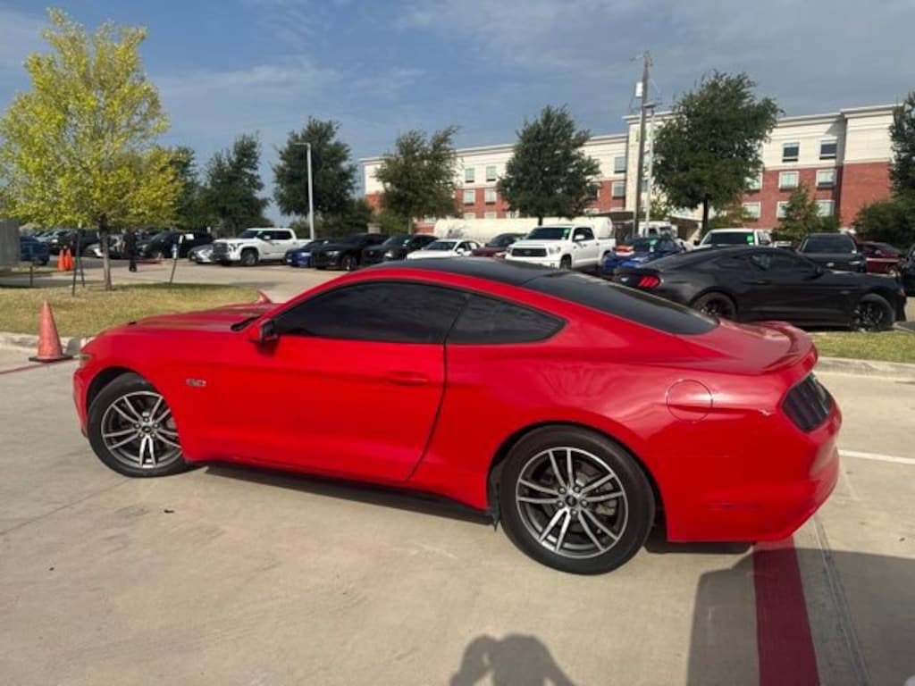 Used 2017 Ford Mustang GT Coupe