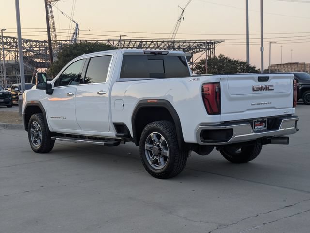 2025 GMC Sierra 2500HD SLT - Photo 9