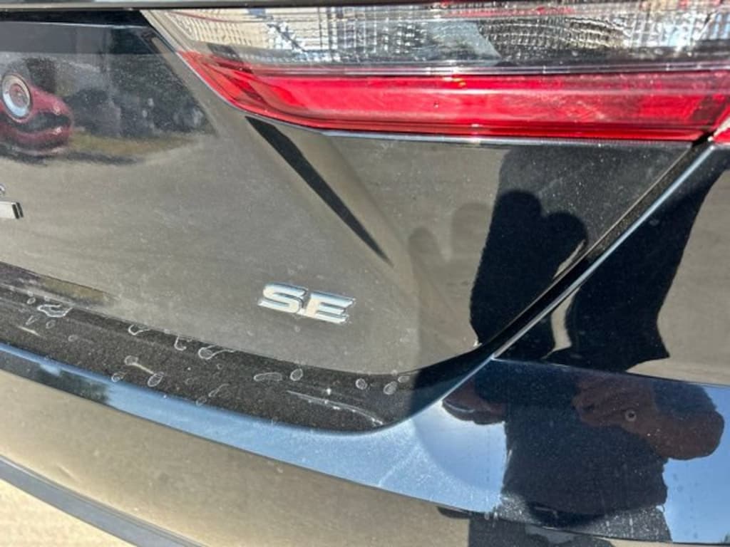Used 2025 Toyota Camry SE Sedan