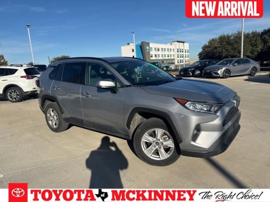 Used 2020 Toyota RAV4 XLE SUV