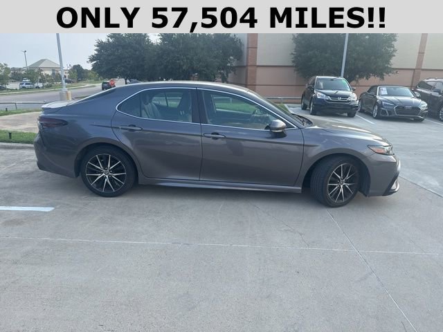 2023 Toyota Camry SE photo 2