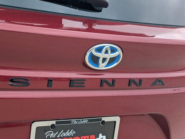 2022 Toyota Sienna XSE - Photo 9