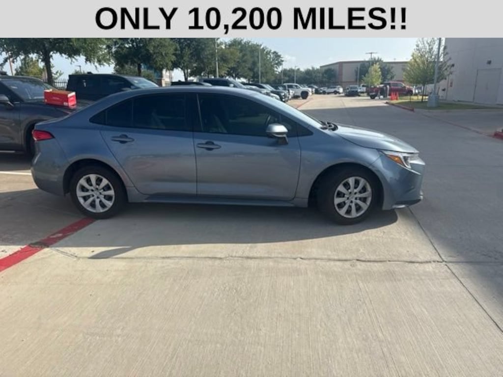 Used 2025 Toyota Corolla Hybrid LE Sedan