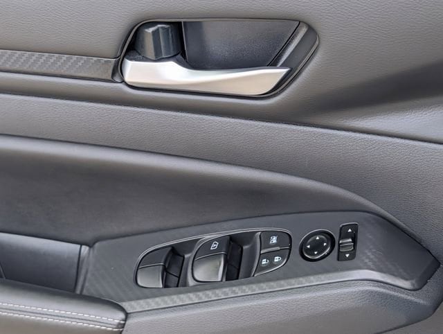 2025 Nissan Altima SV - Photo 22