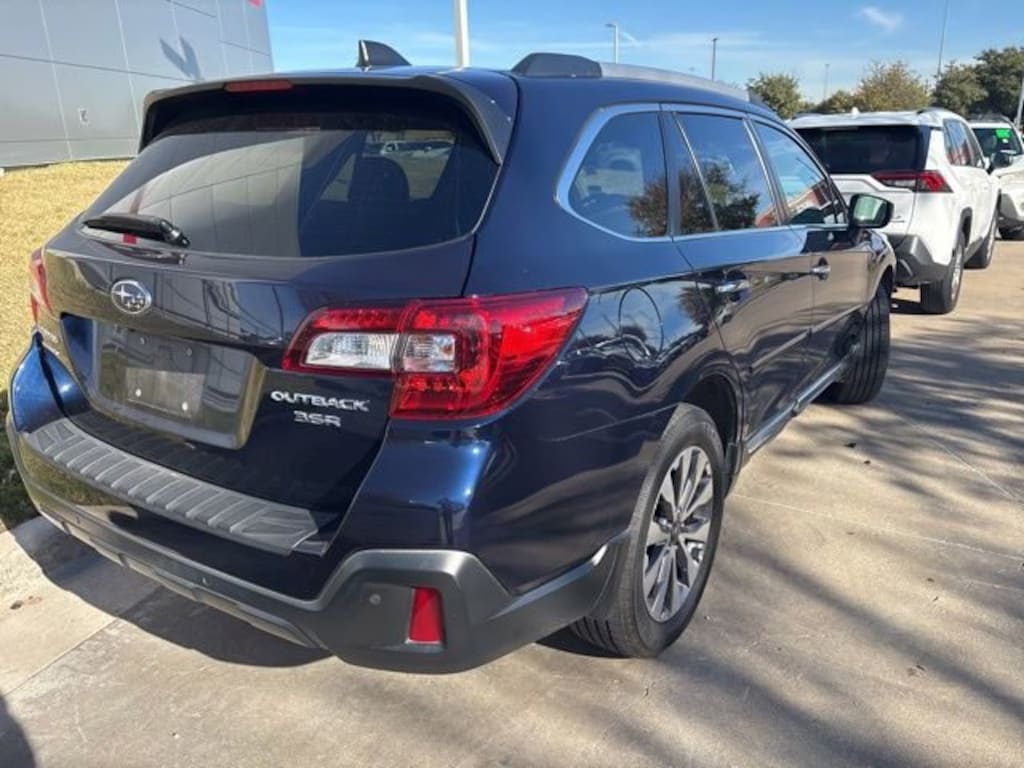 Used 2018 Subaru Outback 3.6R SUV