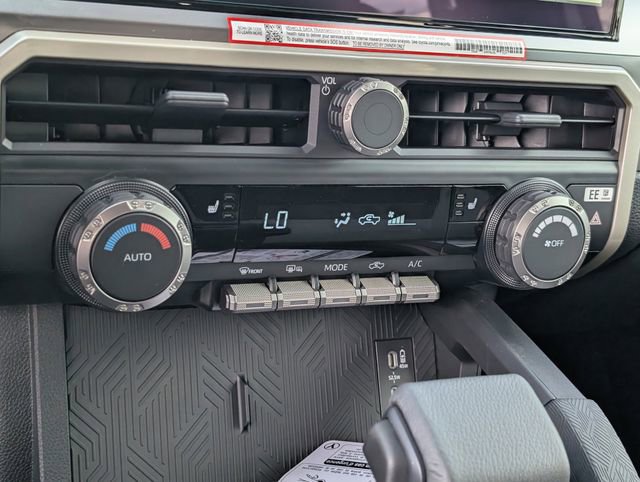 2025 Toyota Tacoma TRD Off Road - Photo 13