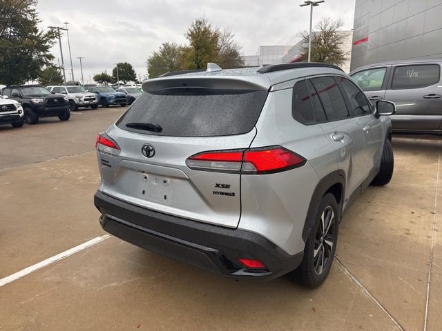 2023 Toyota Corolla Hybrid XSE photo 3