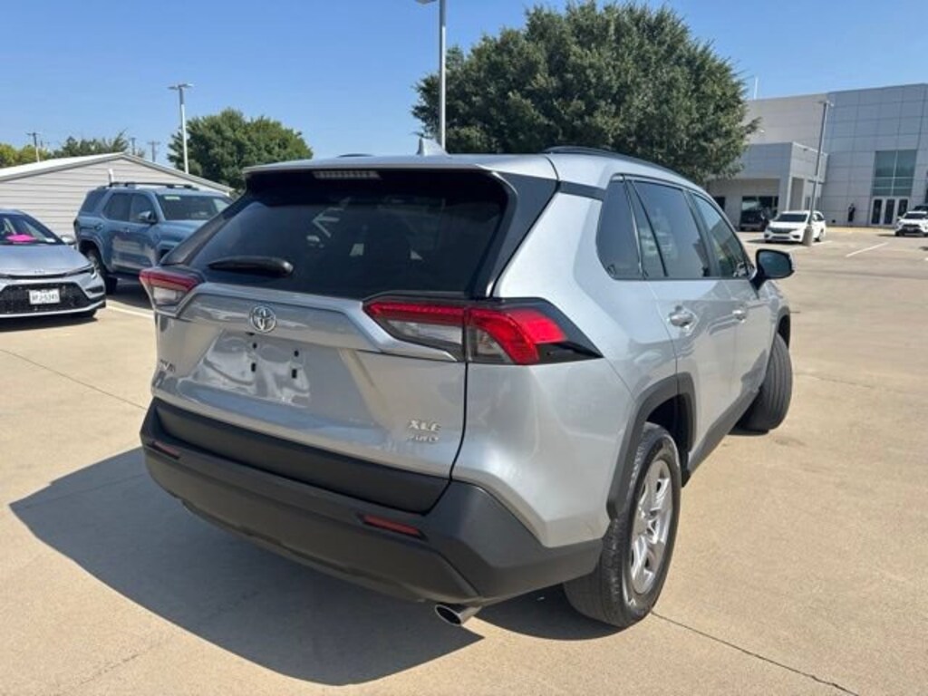 Used 2025 Toyota RAV4 XLE SUV