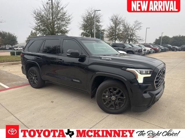 2024 Toyota Sequoia Platinum's photo