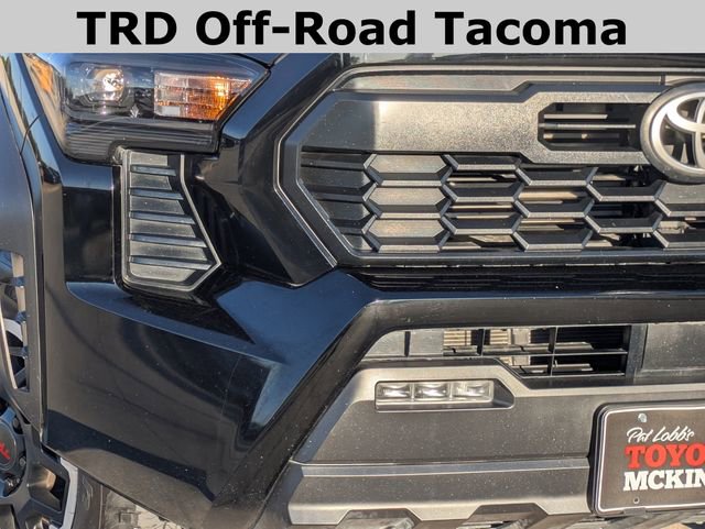 2024 Toyota Tacoma TRD Off-Road photo 3