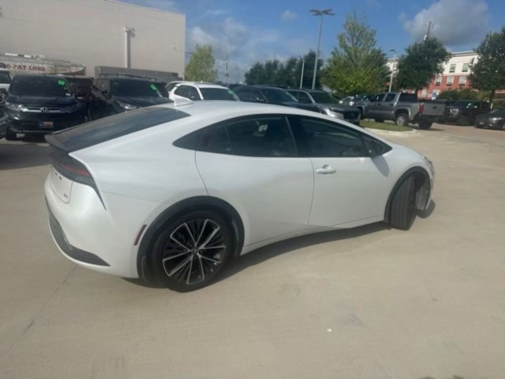 Used 2024 Toyota Prius XLE Hatchback