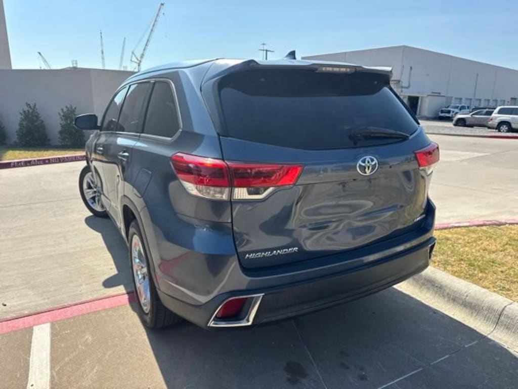 Used 2018 Toyota Highlander Limited SUV
