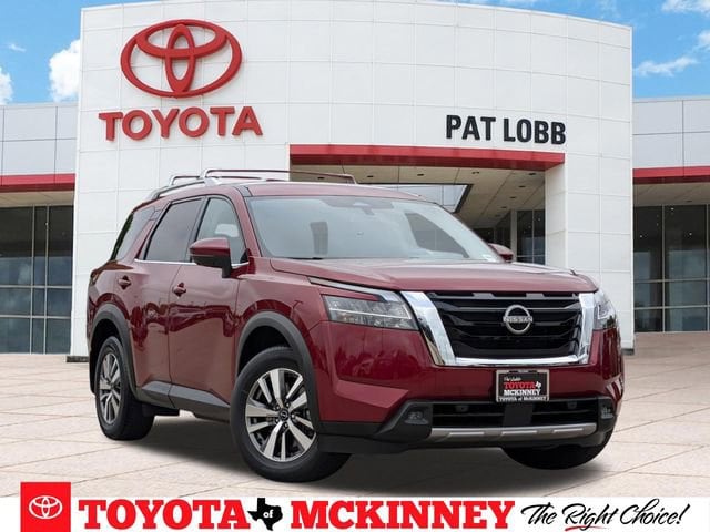 2023 Nissan Pathfinder SL