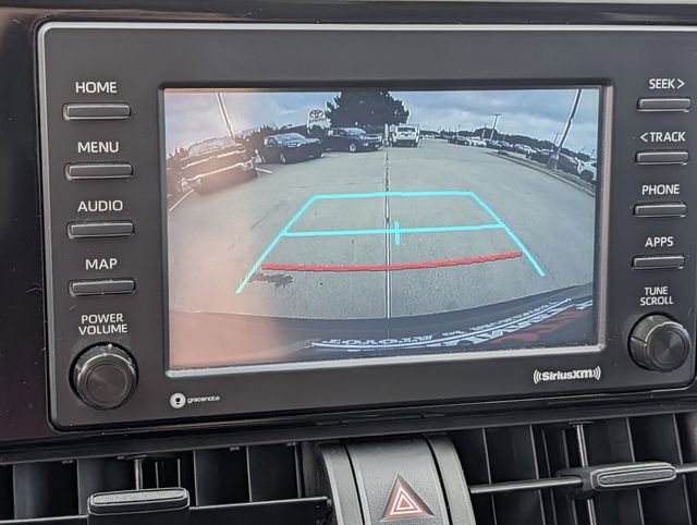 2022 Toyota RAV4 XLE - Photo 17