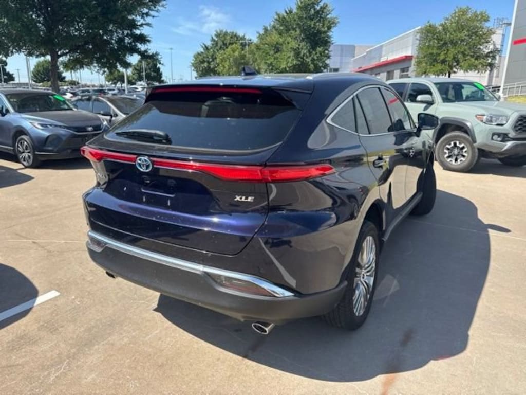 Used 2023 Toyota Venza XLE SUV