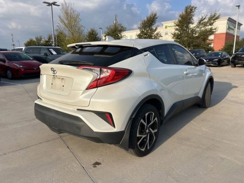 Used 2020 Toyota C-HR XLE SUV