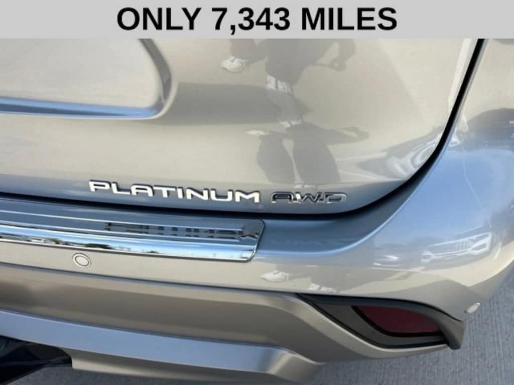 Used 2025 Toyota Highlander Platinum SUV