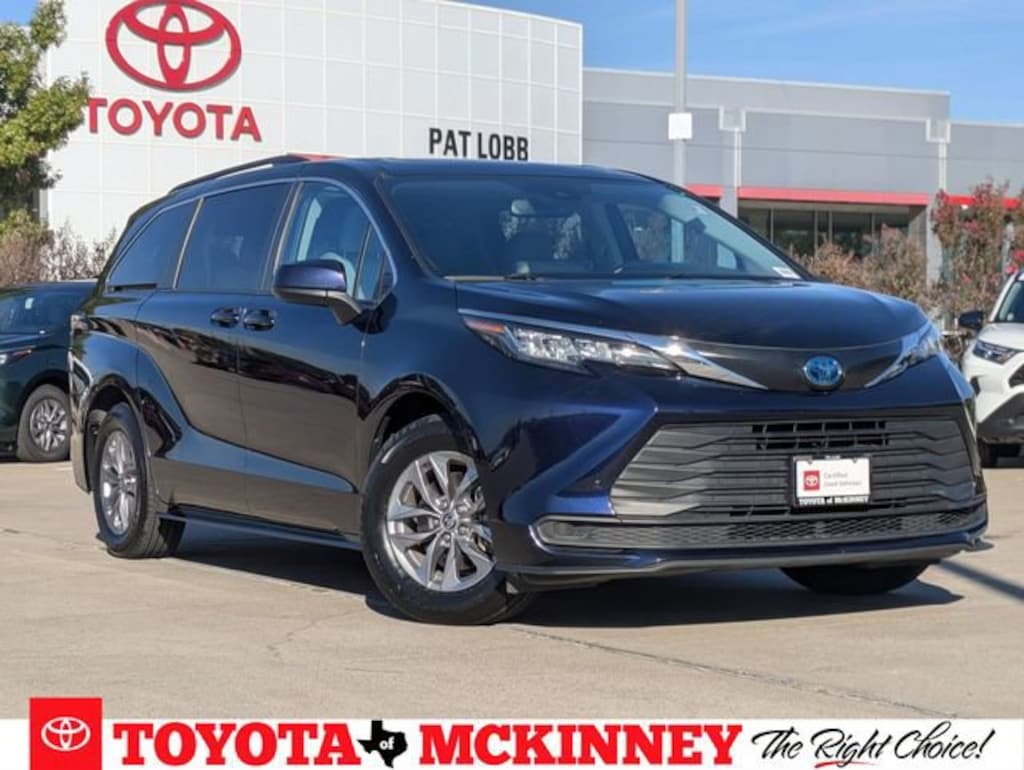 Certified 2022 Toyota Sienna LE Van Passenger Van