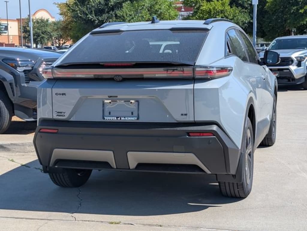 New 2026 Toyota C-HR SE SUV
