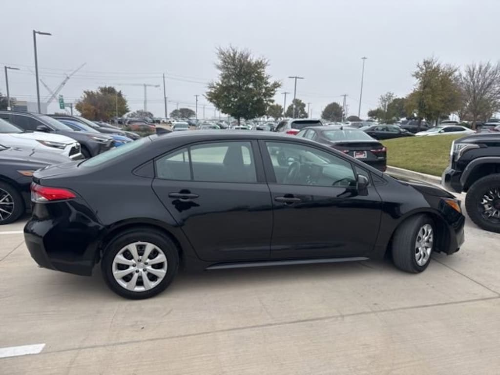 Used 2024 Toyota Corolla LE Sedan