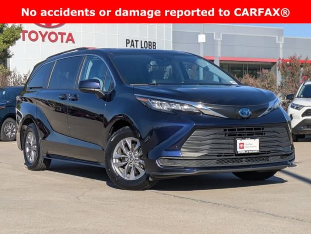 Certified 2022 Toyota Sienna LE Van Passenger Van