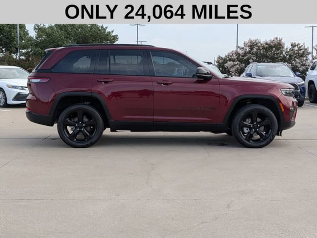 Used 2024 Jeep Grand Cherokee Limited SUV