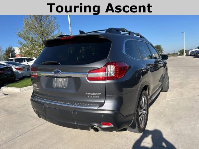 2022 Subaru Ascent Touring photo 2