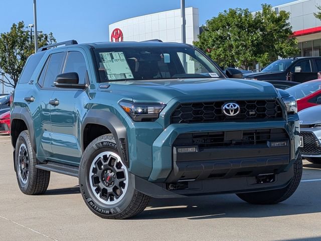 2025 Toyota 4Runner TRD Off-Road photo 2