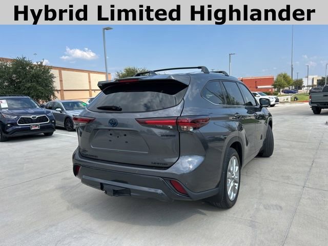 2024 Toyota Highlander Hybrid Limited photo 3