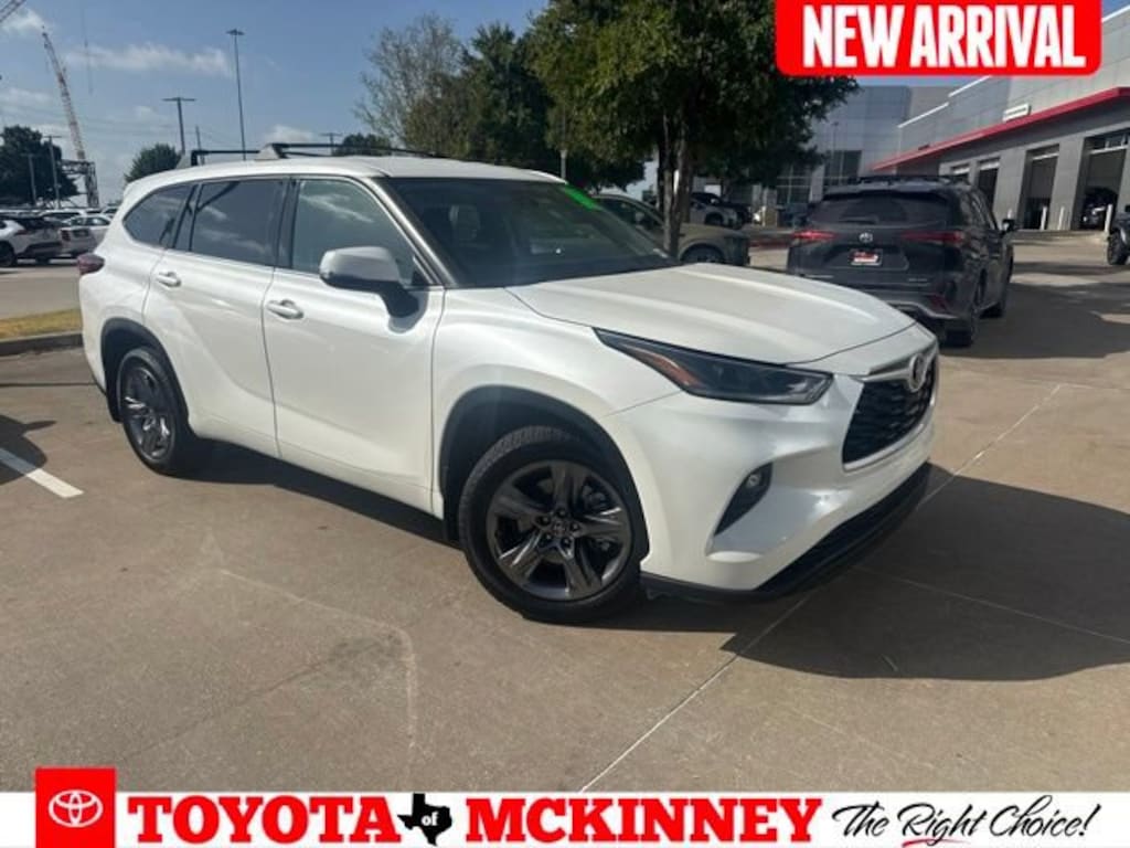 Used 2021 Toyota Highlander LE SUV