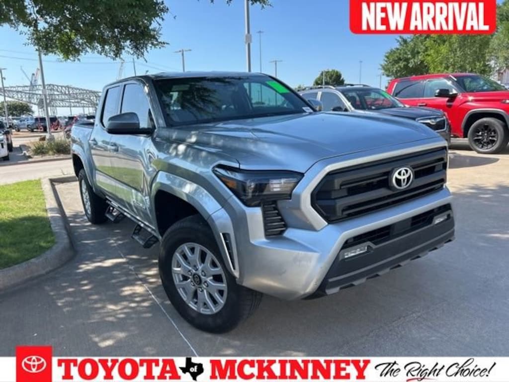 Used 2025 Toyota Tacoma SR5 Truck Double Cab