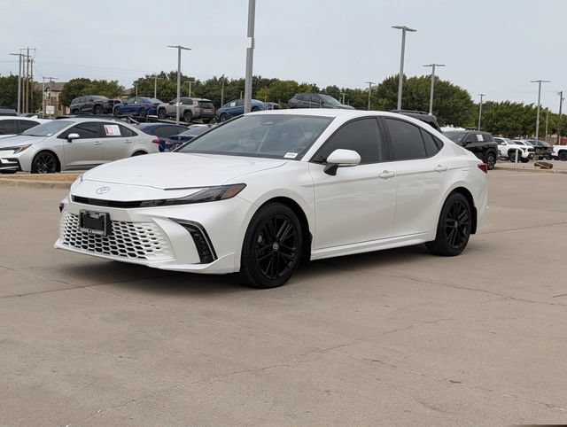 2025 Toyota Camry XSE - Photo 10