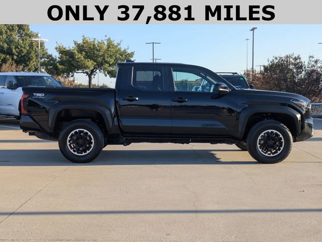 2024 Toyota Tacoma TRD Off-Road photo 4
