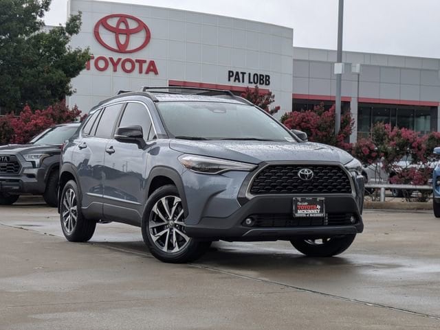 Used 2025 Toyota Corolla Cross XLE with VIN 7MUDAAAG1SV139608 for sale in Mckinney, TX