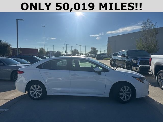 2024 Toyota Corolla LE photo 2