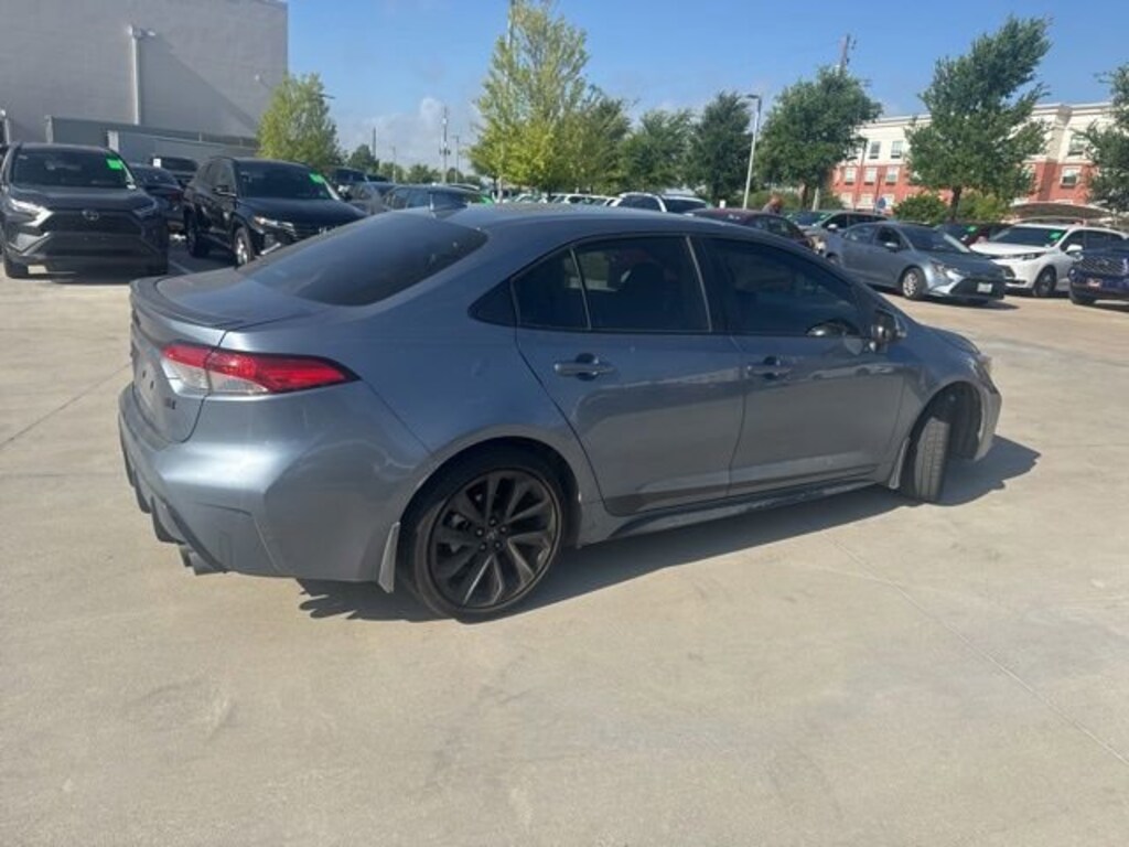 Used 2025 Toyota Corolla SE Sedan