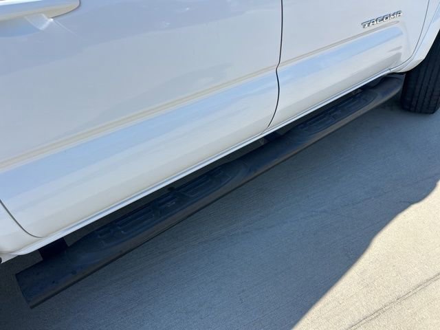 2020 Toyota Tacoma SR5 photo 3
