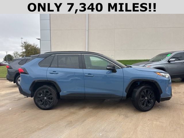 2024 Toyota RAV4 Hybrid XSE photo 2