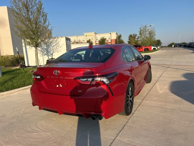 2024 Toyota Camry SE photo 3