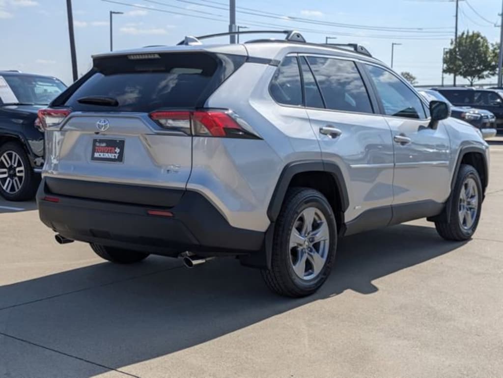 New 2025 Toyota RAV4 Hybrid LE SUV