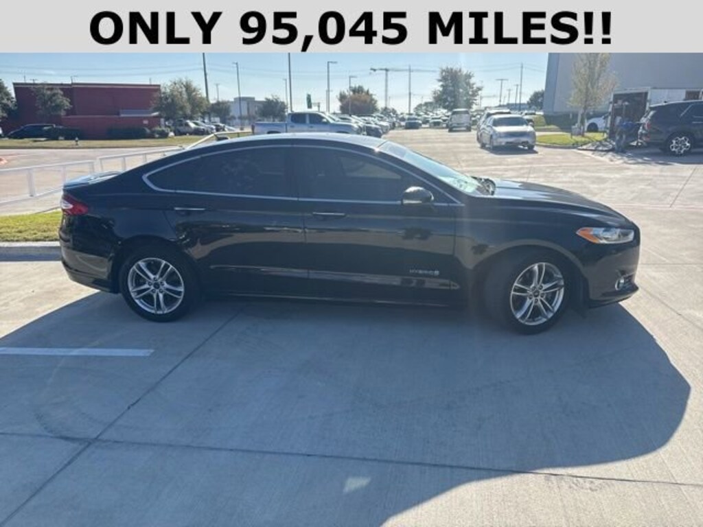 Used 2016 Ford Fusion Hybrid Titanium Sedan