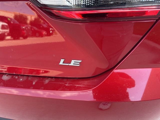 2025 Toyota Camry LE photo 4