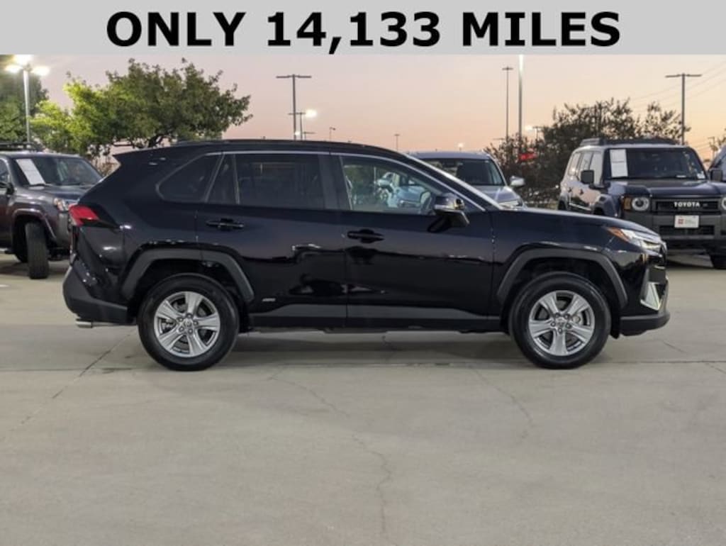 Used 2022 Toyota RAV4 Hybrid XLE SUV