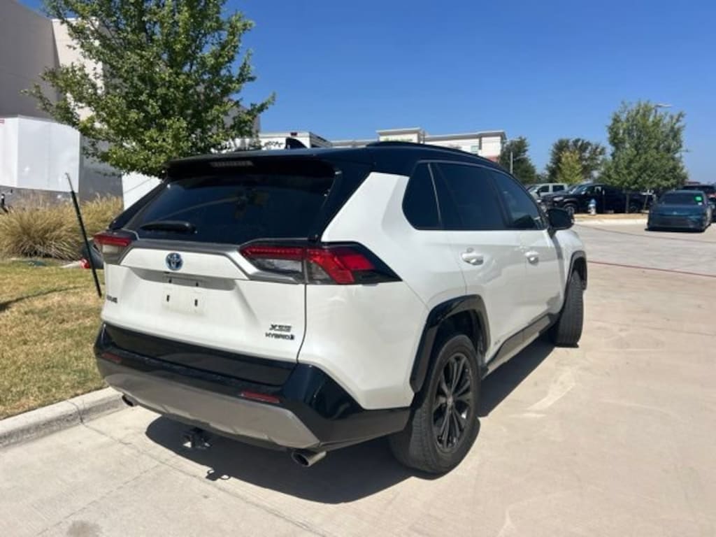Used 2022 Toyota RAV4 Hybrid XSE SUV